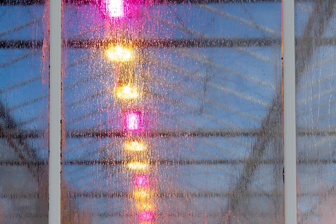 glass skin luminescent